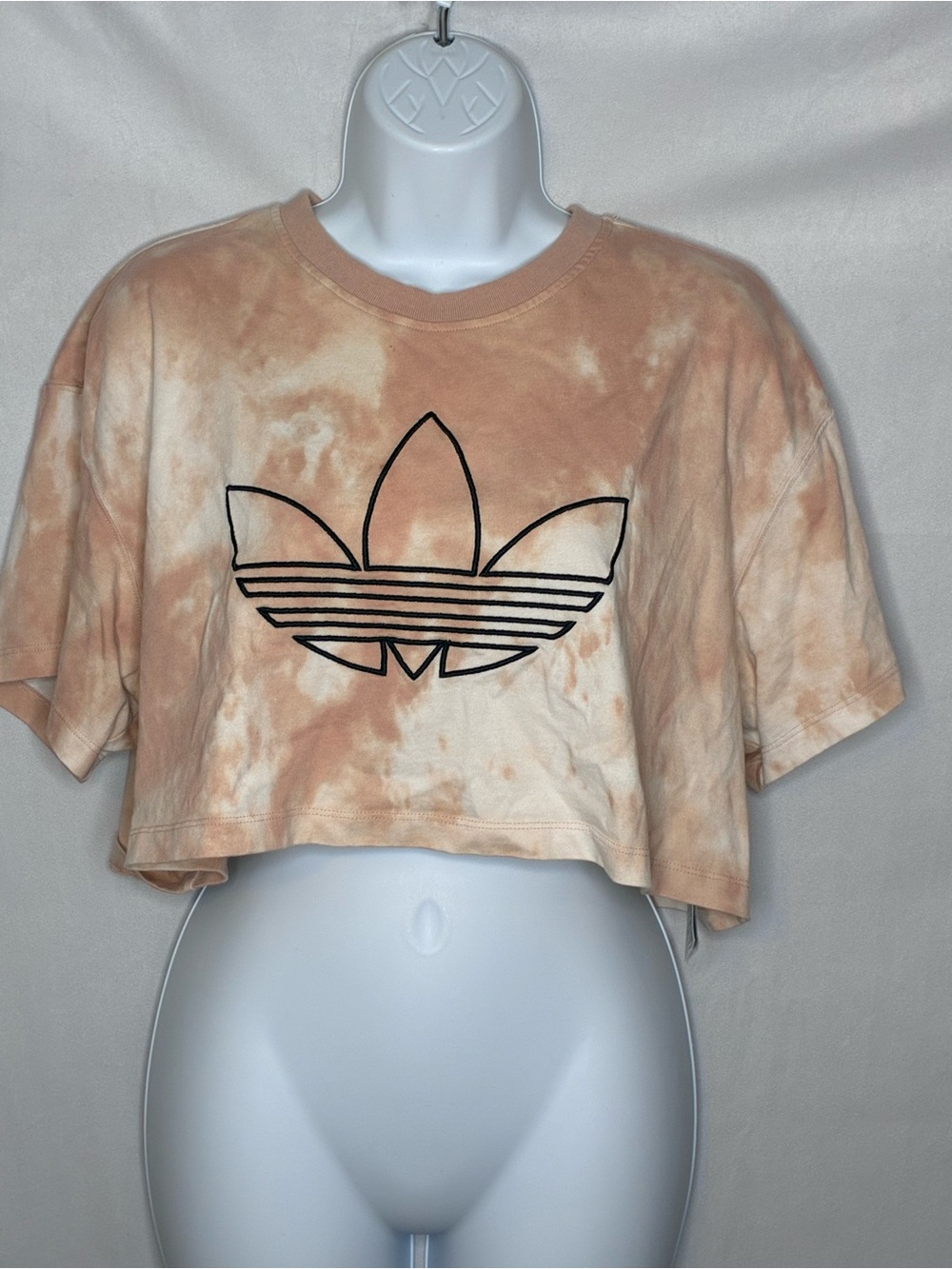GUC Adidas Tie-Dye Cropped Tee in Beige size Medium